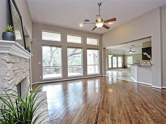 5th image of 2035 Golden Bear Dr