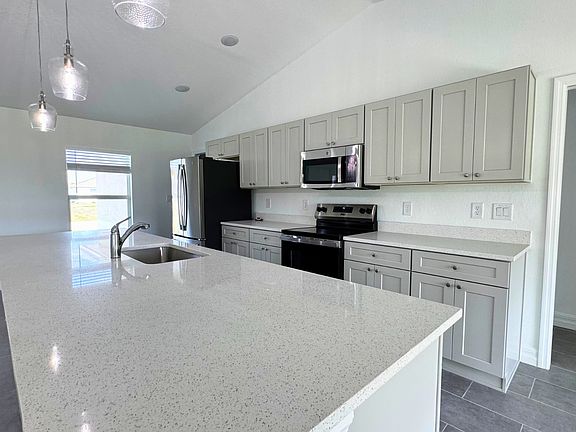 5th image of 2609 NW 3rd Pl