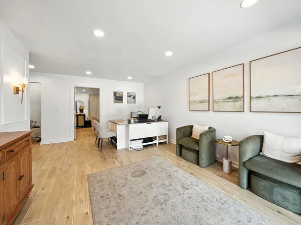 Goodwood Court at Mid-City