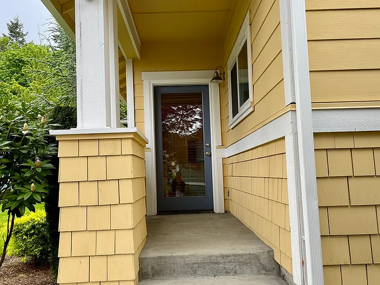1898 NE Kincaid Walk — Photo 24