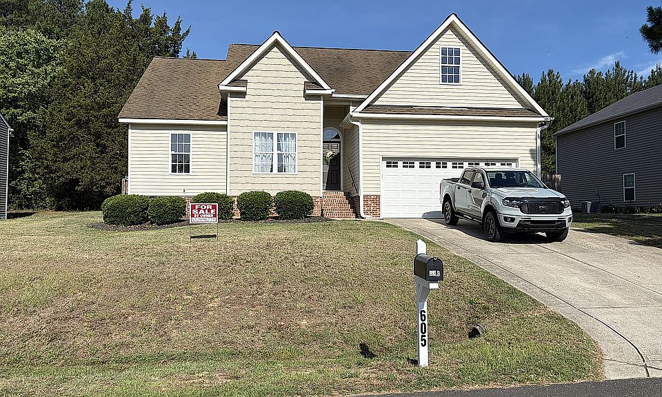 1st image of 605 Quail Ct