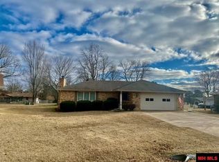 709 Putter Cir, Mountain Home, AR 72653
