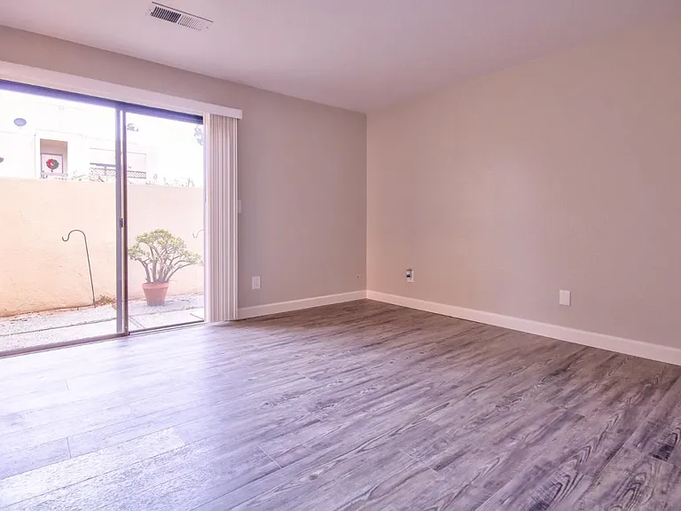 1051 Padre Dr #2 — Photo 4
