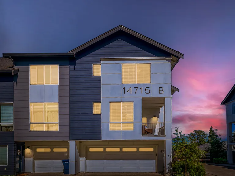 14715 Admiralty Way #B-7 — Photo 30