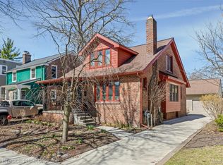 49 Amherst Rd, Pleasant Ridge, MI 48069