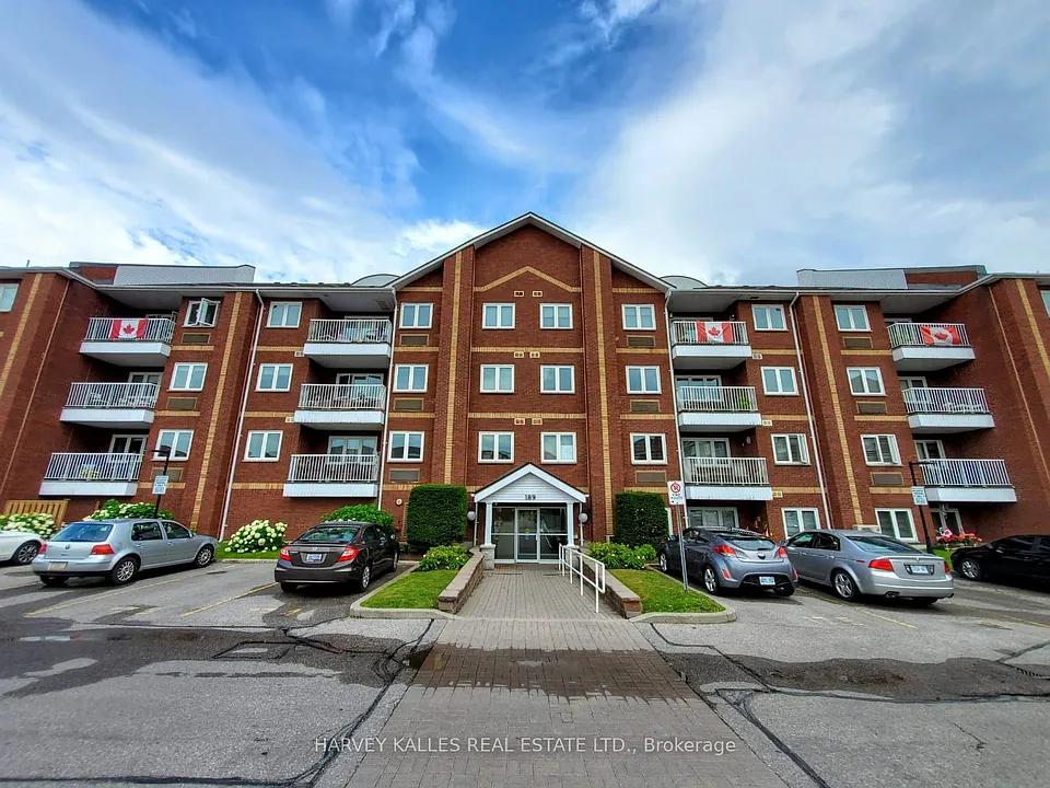 189 Lake Driveway W #402