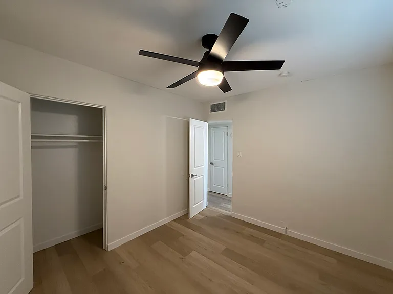 1406 E Roosevelt St #6 — Photo 8