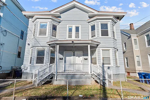 394 Gregory St Photo 1