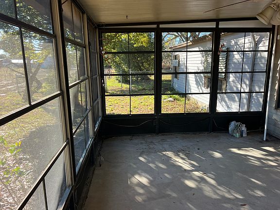 Screened-in porch (outward-facing view)