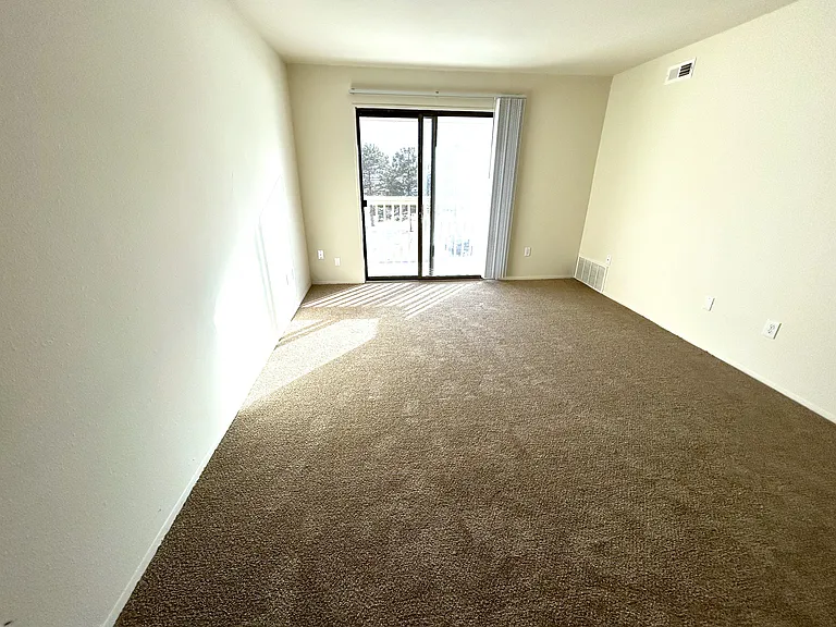 Perry Place Apartments — Photo 27