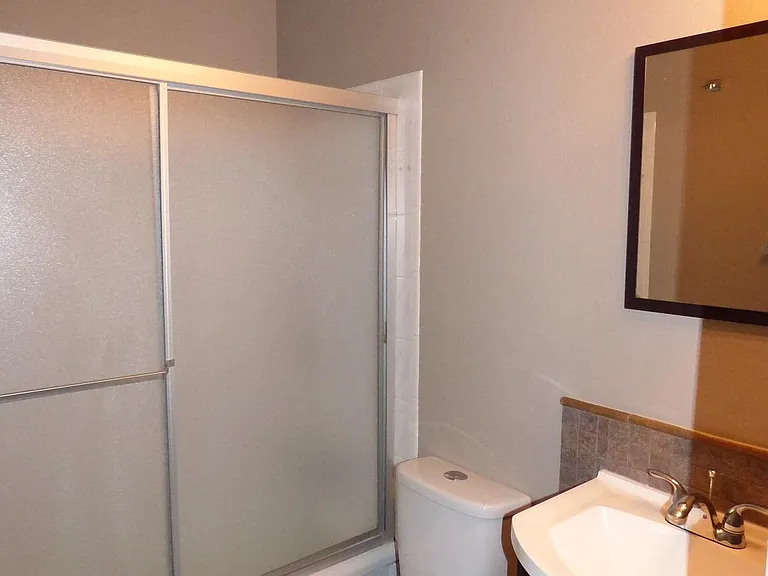 617 S Bernard St #1 — Photo 5