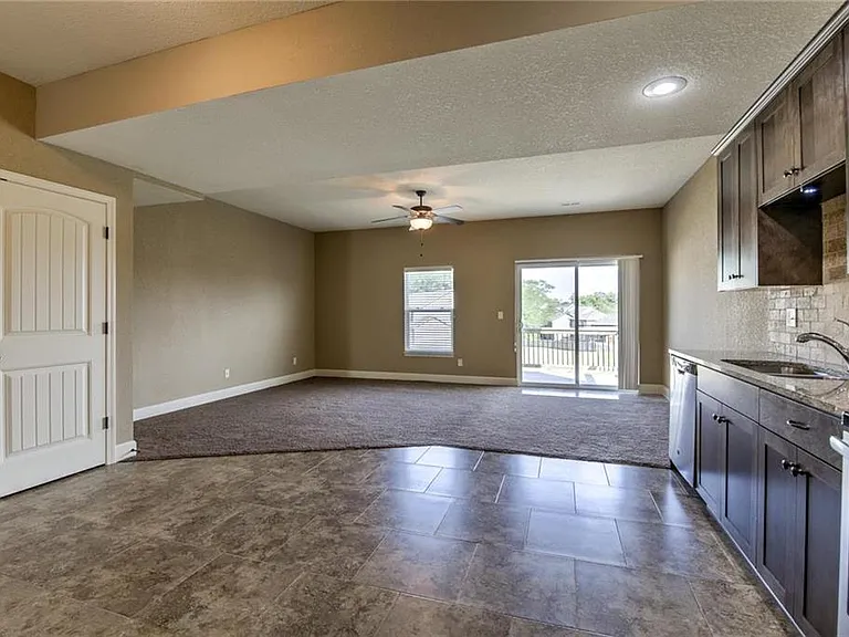 9415 N Lenox Ave — Photo 5