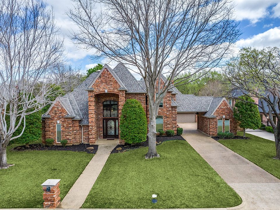 1st image of 910 Saddlebrook Dr