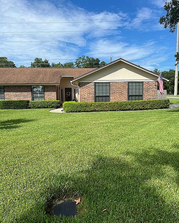 1st image of 804 Ashwood Ct