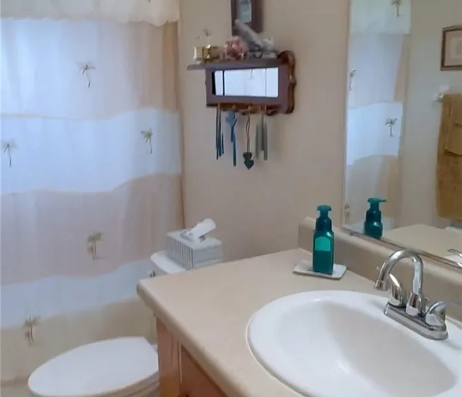 1767 Ashcroft St NW — Photo 9