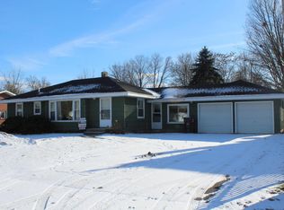 312 E Maple St, Wayland, MI 49348