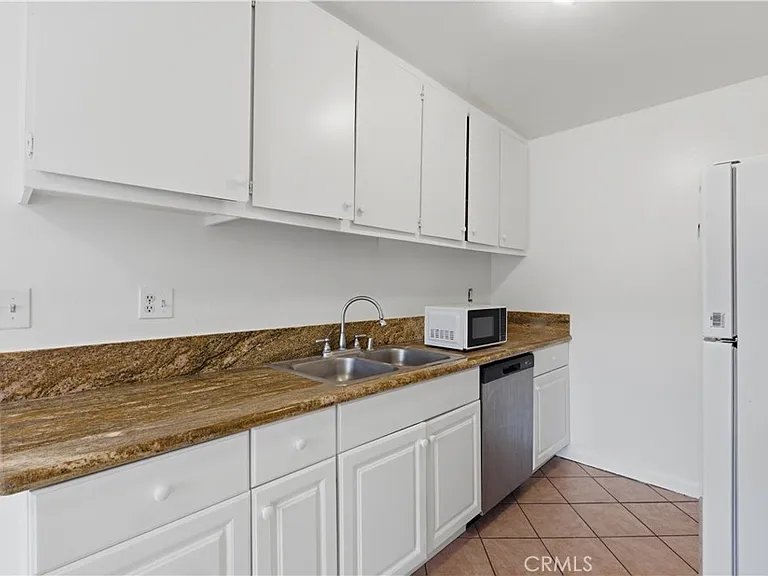 1250 S Brookhurst St #2058 — Photo 11