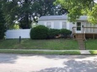 700 S 4th St, Atchison, KS 66002