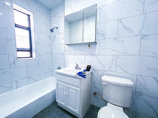 Rented by Voro New York | media 22