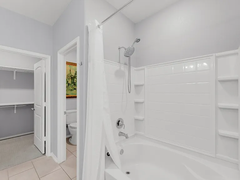 13916 Lyndon B Johnson St — Photo 13