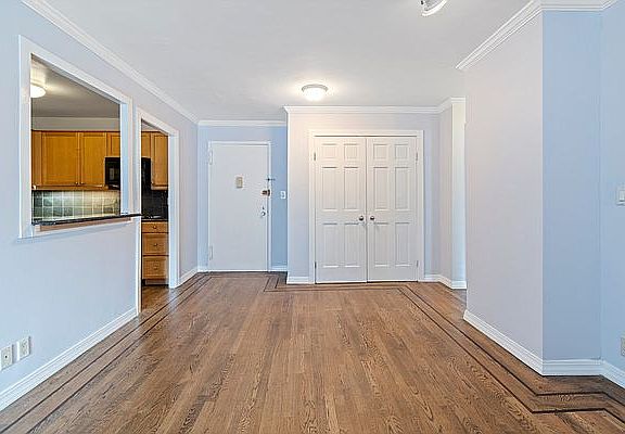 4th image of 333 E 34th St APT 7K