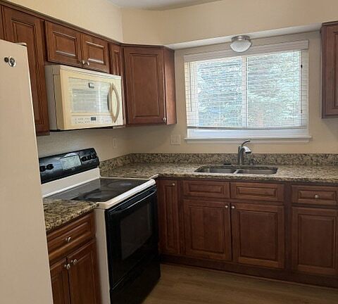 4th image of 15802 E Princeton Pl