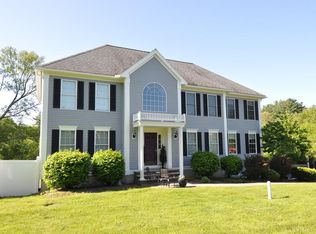 60 Park Ave, Middleton, MA 01949