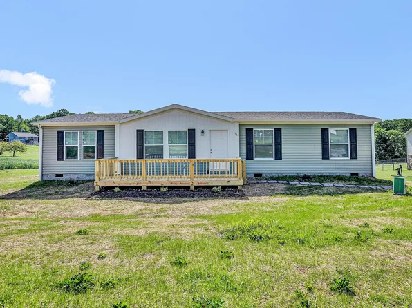 1152 Calico Rock Rd, Rocky Mount, VA 24151