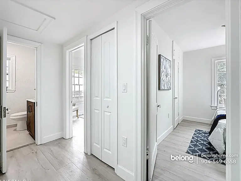 2057 Southampton Rd — Photo 19