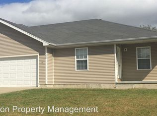 2060 Audrey Ln, Lebanon, MO 65536