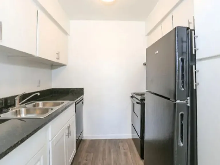 Sunbay Apartments — Photo 24