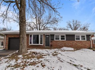 816 S Ballas Rd, Saint Louis, MO 63122