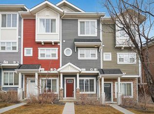 440 SW Nolan Hill Blvd NW, Calgary, AB T3R 0X2