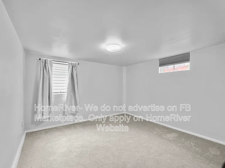 2704 W Hoffman Ave — Photo 8