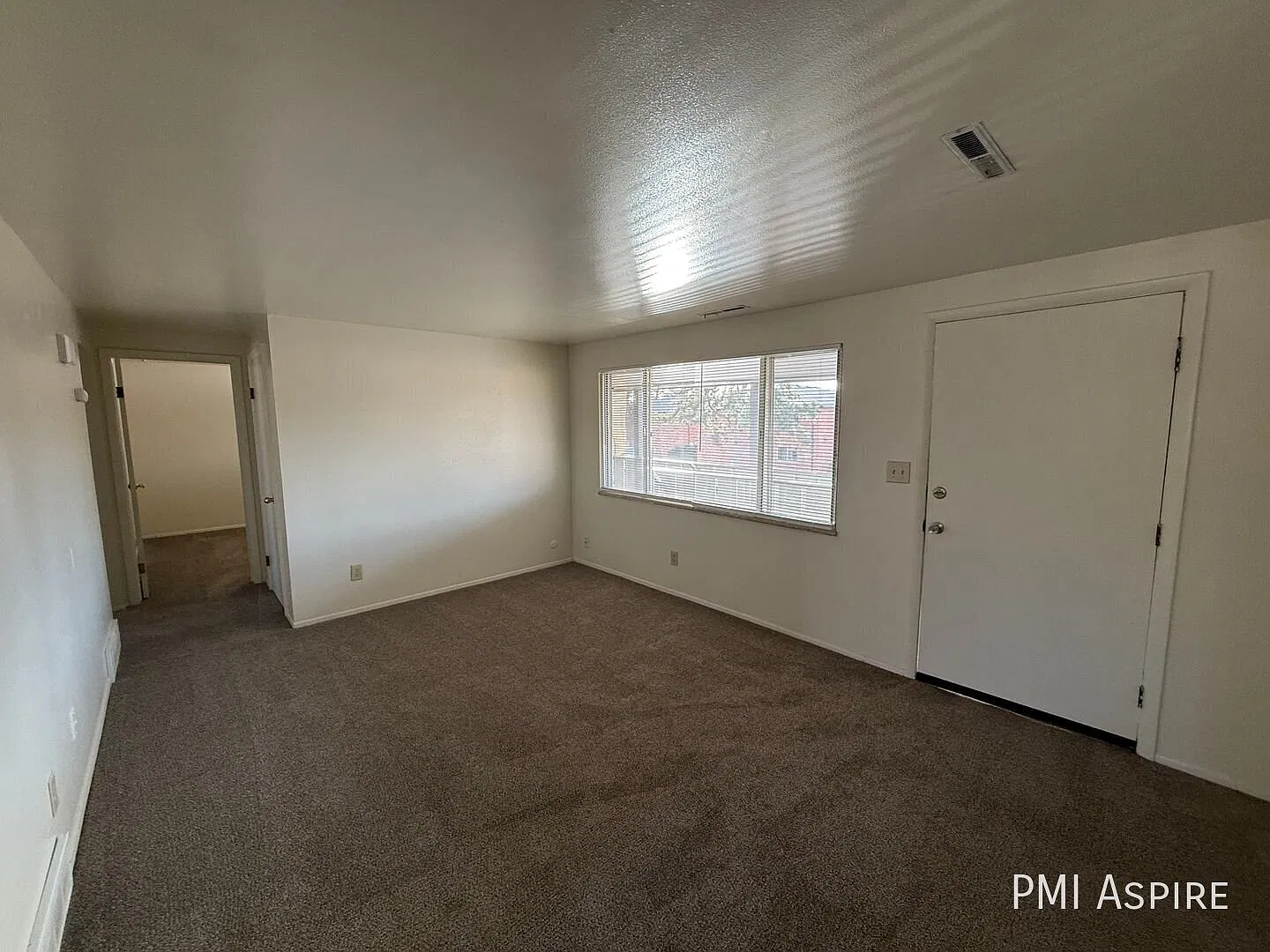 2 bed, 1.0 bath, $1,345 — Photo 4