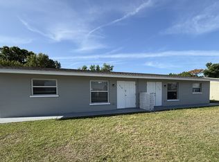 518 Briarwood Rd, Venice, FL 34293