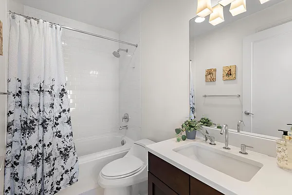 Sold by Christie's International Real Estate Group | media 14