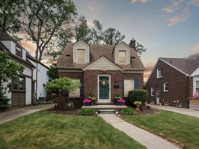 2027 N Highland St, Dearborn, MI, 48128