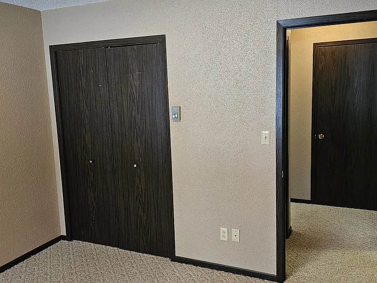 407 S Madison St #4 — Photo 10