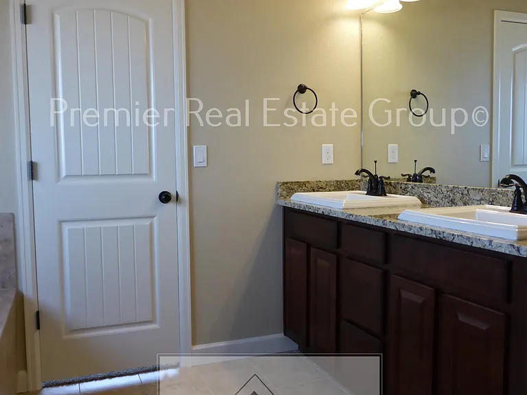 7503 Dutch Loop — Photo 21
