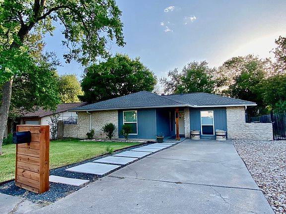 3rd image of 7302 Shadywood Dr