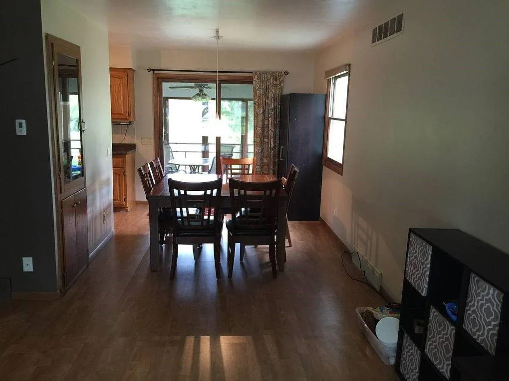2 bed, 1784 sqft, $2,580 — Photo 4