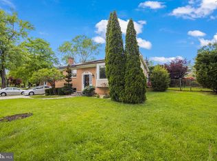 11604 Gainsborough Rd, Potomac, MD 20854