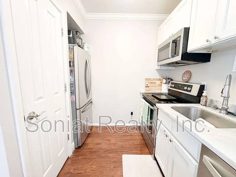 3101 Saint Charles Ave #7 — Photo 7