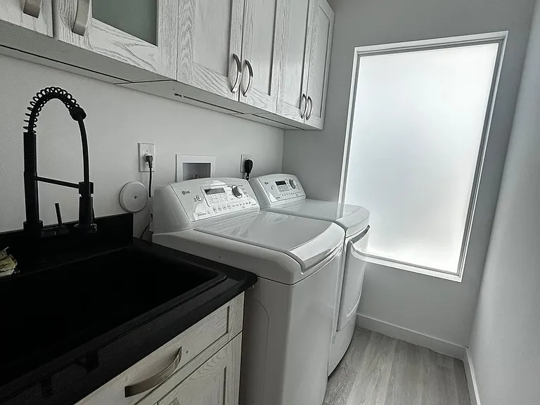 345 SW 31st Ave — Photo 11