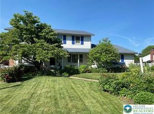 717 Liberty St, Emmaus, PA 18049