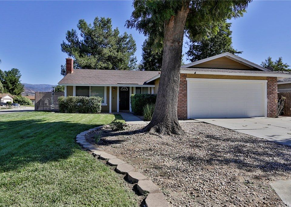 2nd image of 4695 N Lakewood Dr