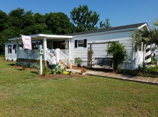 403 Harbor Dr W, Emerald Isle, NC 28594