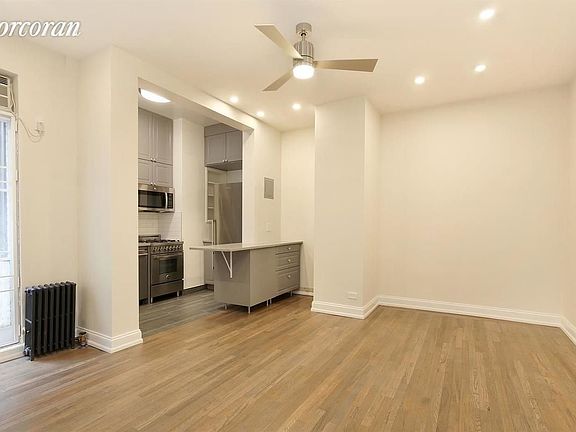 3rd image of 57 W 58th St APT 8D