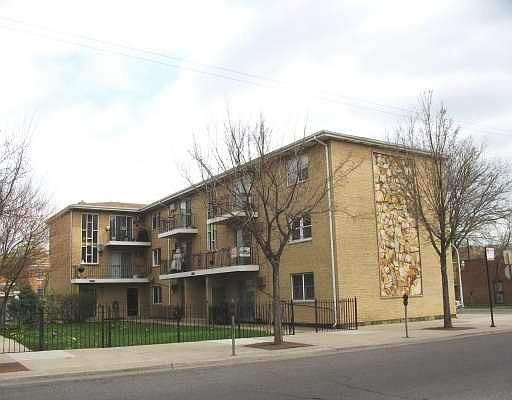 1st image of 3900 W 63rd St #7